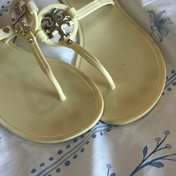 Tory Burch Yellow Logo Jelly Sandals - Picture 4 of 5